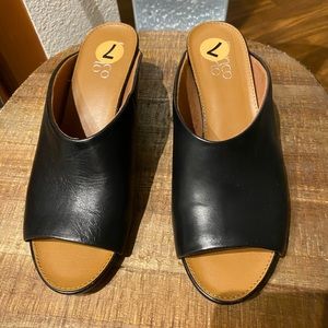 *brand new* Women sandals